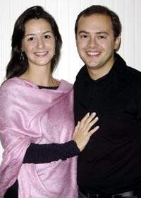 André Jorge e a namorada Beatriz Garcia (ela acaba de assumir importante cargo na capital).