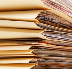 <b>BUROCRACIAS</B> - Alguns vereadores justificam a falta de projetos afirmando ser quase imposs&iacute;vel apresentar um bom projeto que n&atilde;o crie despesas, por que em mat&eacute;ria de lei n&atilde;o pode haver aumento das despesas pre