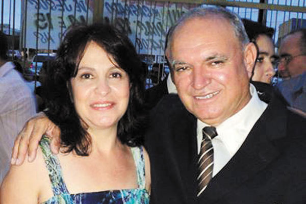 Vamos antecipando nosso abraço ao amigo e vereador Miguel Laércio Mathias (Laercinho), que estará aniversariando amanhã. É casado com Lúcia de Freitas Mathias, com quem tem dois filhos: Rafael (casado com a Michele) e Gisele (casada com o Jaime). Tem os n