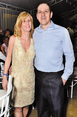 Em evento festivo Unimed (1): casal Márcio Haber-Sandra
