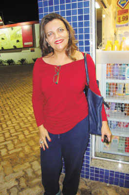 Amiga Sônia Almeida, retorna de giro pelo  exterior
