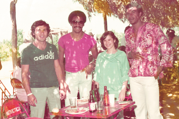 A notícia do começo da semana, que entristeceu também a torcida da Francana, dava conta do falecimento do ex-jogador Assis, que defendeu a Veterana no final da década de 70, quando o time subiu em 1977. Além de bom jogador, era um cavalheiro, bom caráter.