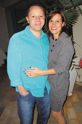 Em festa na Vila Hípica:  Marcus Araújo-Ana Paula