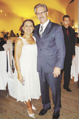Hélio Rubens Garcia- Maria Helena. Ele  mudando de idade