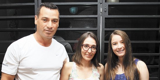 Cláudio Rodrigues, Heloísa Parra e  Rafaela Parra Rodrigues, em jantar japônes 