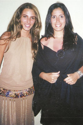 Maria Clara de Mello Cury (graduando-se médica) e Aline Leal Norinho