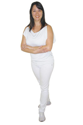 Jacqueline A. Cintra: bióloga e farmacêutica. É auxiliar na sede do Laboratório Unimed e biologista na Ag. Transfusional da Santa Casa. Traço marcante: honestidade (e educação/atenção). Profissão é realização profissional já há 10 anos. Afirma: quero viaj