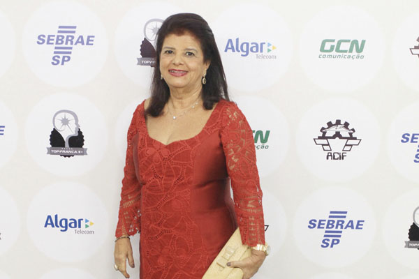 Vamos antecipando nosso abraço à querida amiga e brilhante empresária Luiza Helena Trajano Rodrigues, que estará aniversariando no próximo dia 9, quinta-feira. Com certeza, irá receber muitos cumprimentos, pela figura humana que é, além de ser a grande lí