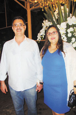 Xande Mussalem- Tadola recebem também  eu para a ceia de Natal
