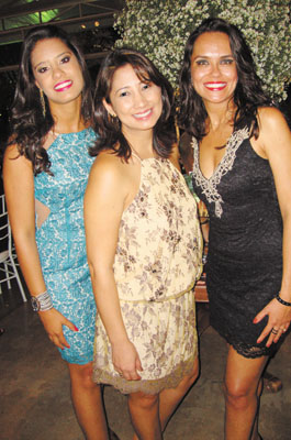 Ana Maria Lampazzi,  Fernanda Matsuzaki e  Mírian Marques: só alegria.