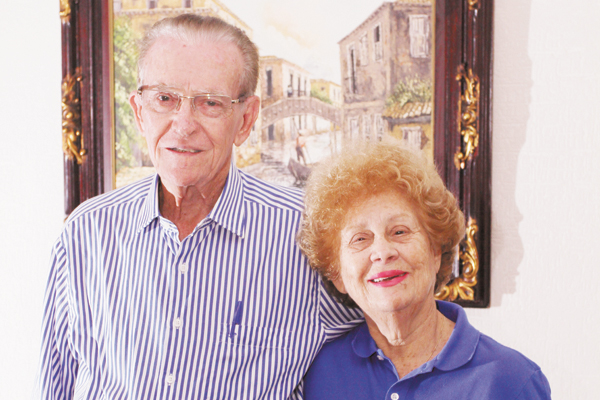 Nesta próxima terça-feira, 29 de março, completa 80 anos de vida o muito querido amigo, médico e ex-prefeito, José Lancha Filho. Casado com Ísis Consoni Olivito Lancha, tem os filhos Flávia, Fernanda e Pedro José, mais os netos Larissa, Lucas, Gabriel, An