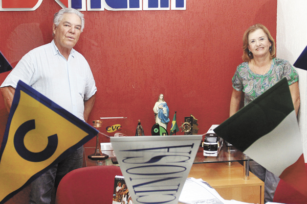 A mais tradicional empresa de turismo de nossa cidade, a Nena-Viagens, está completando 40 anos de atividades, sempre recebendo elogios pela maneira bastante confiável na condução de seus clientes pelo Brasil e o mundo. De Alzira Turismo até Nena-Viagens,