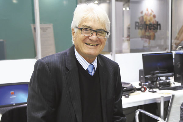 Nesta próxima terça-feira, 9 de agosto, será o aniversário do deputado estadual Roberto Engler. Casado com a professora Heliana Figueiredo Engler, tem os filhos Alex, Ana Paula (casada com o Ricardo), Roberto (com a Sandra) e Ricardo (com a Juliana). E os