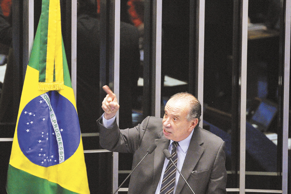 Os senadores paulistas Aloysio Ferreira (foto), José Aníbal (PSDB) e Marta Suplicy (PMDB) votaram pelo impeachment