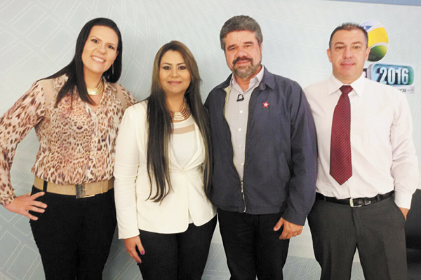 O ex-prefeito Gilmar Dominici, com os jornalistas do GCN, após a sabatina dessa terça-feira, na sede do grupo