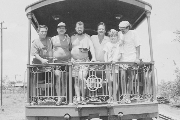 Posso afirmar que essa foi uma das minhas viagens inesquecíveis, naquele trem que saía de Bauru, passava em Araçatuba(onde embarcamos), seguindo até Corumbá, na divisa com a Bolívia. Tudo isso a convite da Rede Ferroviária Federal, através do amigo Ademir