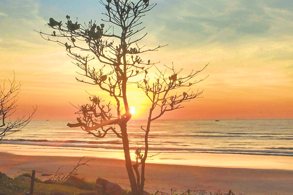 De férias no litoral de São Paulo, Nádia aproveitou para fotografar o pôr do sol.