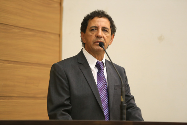 Gilson de Souza teve problemas com Luizinha 
