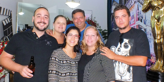 Em acontecimento top, o flagra dos amigos: Guilherme Pizzo e Harumi, Gustavo Cordeiro e Laís, Juliano Spereta e Camila