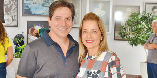 Empresário Leandro Maniglia (Atonal) com sua Gisele Dias Maniglia, a Psicóloga da palestra de hoje sobre Neuropsicológia