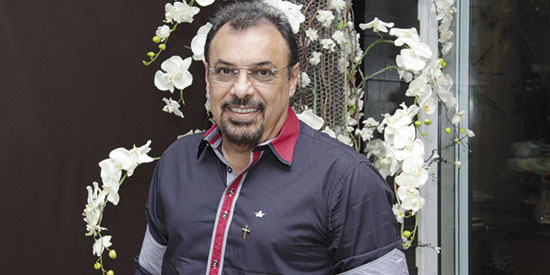 Sempre dinâmico, Padre Ovídio José Alves de Andrade, atual Pároco da Igreja do Sagrado Coração, está marcando a folhinha e recebe nosso abraço de parabéns