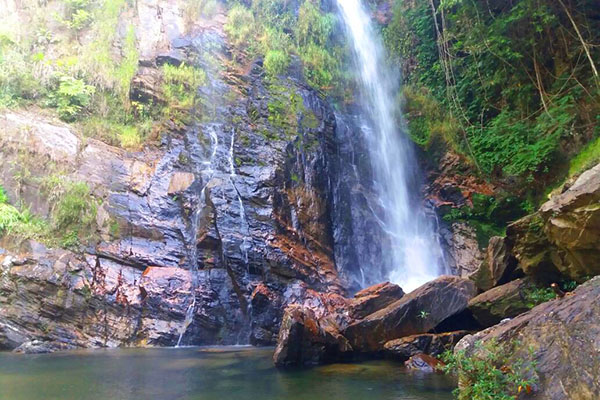 Cachoeira do Ouro chama a atenção pela beleza
