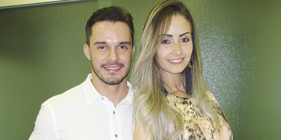 Luiz Alberto de Almeida Júnior e Daiane: papai e mamãe da Isabella