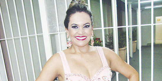Fabiana Rodrigues: 15 anos de dança-do-ventre