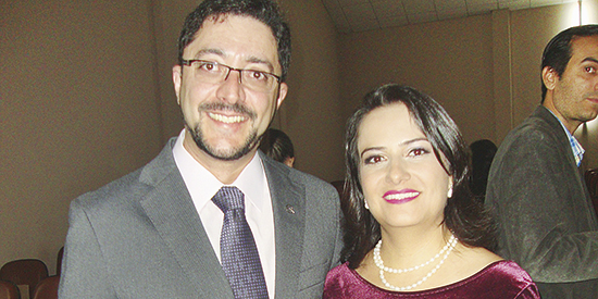 O casal Marcus Vinícius Jardini Barbosa – Angélica vai viajar.
