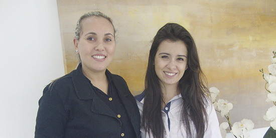 Superatenciosas Ednéia de Castro e Izabela Andrade: secretárias da La Vie Clínica