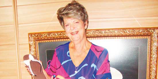 Também a mestra Aparecida Helena Calixto Costa em minha relação de eterna gratidão
