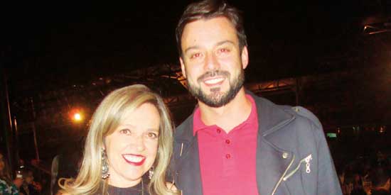 Abadia N. Bereta (niver na sexta) e Lucas Donadelli