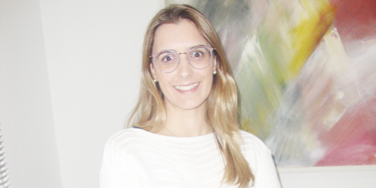 Jovem e competente fisioterapeuta: Thalandra Barufi.