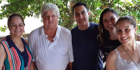 Família Conte: Rosemeire, Luís, Higor, Camila e Daniela
