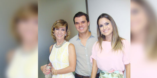 Pro meu clic: Vera Maritan, filho (ortopedista) Bruno (com esposa Talita)