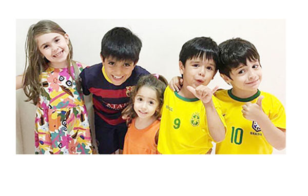 Clara, João, Mariah, Francisco e Antônio (netos de Raquel Jardim e José Célio Goulart)