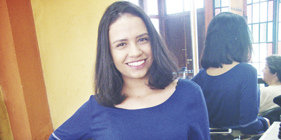 Marcela Pucci agora em Ribeirão (onde faz cursinho e presta Medicina)
