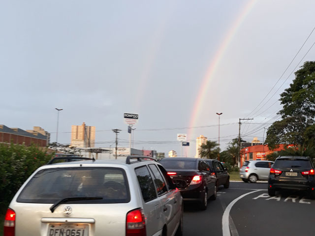 Arco-íris embeleza fim de tarde em Franca - Ivan Antolin, 63 anos, representante comercial