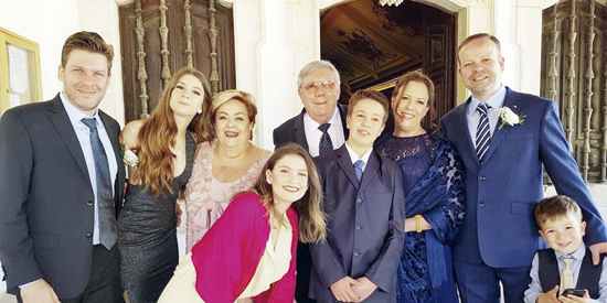 Fernando Brigagão, Luísa Russo, Nanda Russo, Lucia Maníglia, Carlos Brigagão, Luciana e Paul Perry, com Lucas e Thomas Perry