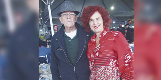 Dr. José Lancha Filho (prezadíssimo) e filha Flávia no Leilão da APAE/18