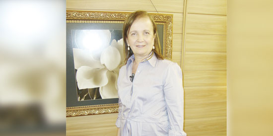 Conceituada profissional: Elizabeth Freixes