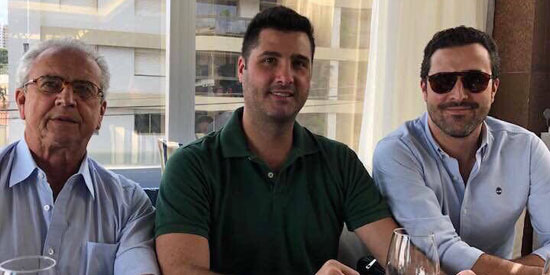 Médico gastroenterologista Gastão Silveira e os filhos Ângelo e Rafael 