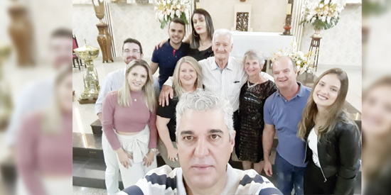 Comemorando Bodas de Ouro, 50 anos de união, o simpático casal, sr. Celso e dona Wanda Crippa