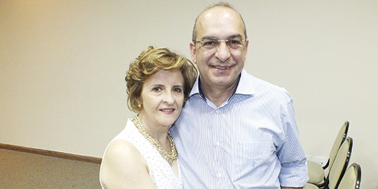 Empresário da área de seguros e chef Waldyr Medezani (com sua mulher, Leila) do Baunilha