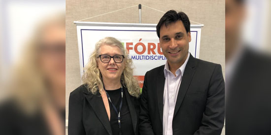 Edna Campanhol com o reitor do UniFacef José Alfredo Guerra