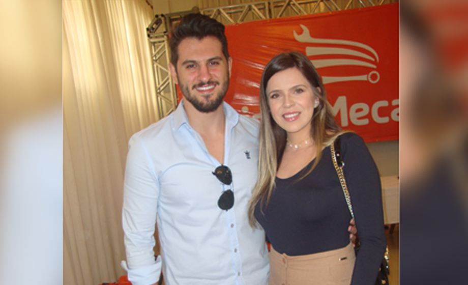 No Leilão da APAE:  Heber Pereira e Beatriz Neroni