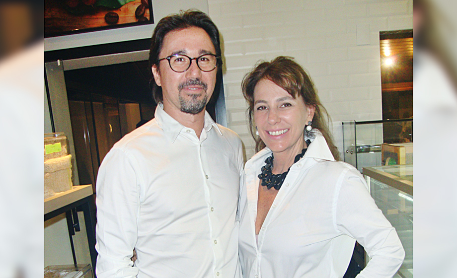 Presenças “in” (1): casal  Frederico Alonso-Marina Ferreira
