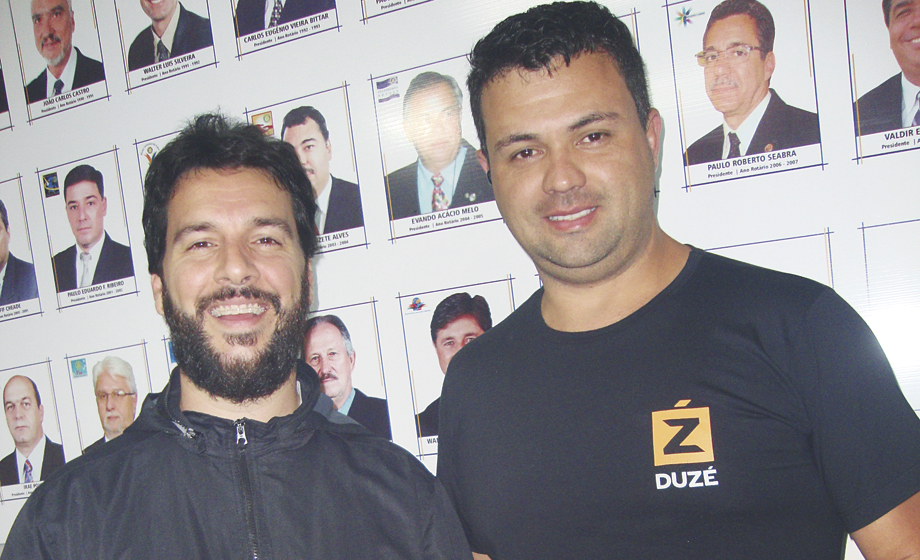 No lançamento do Fes Bar (1): Cacau Figueiredo e Wellington Pavanello