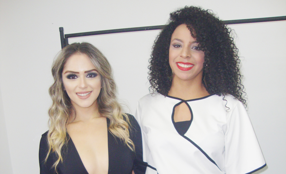 No camarim: as modelos Letícia Garcia e Laís Oliveira
