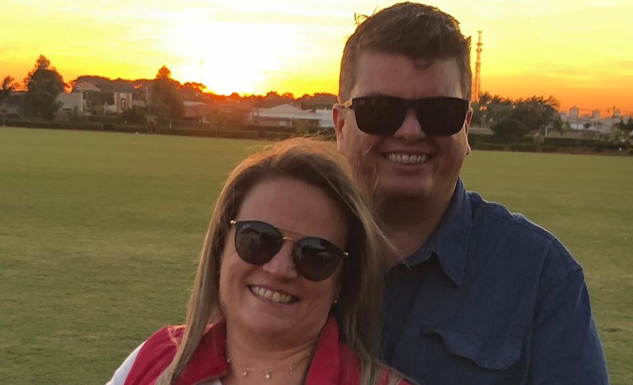 Advogado (especializado em Direito Aeronáutico) Paulo de Tarso Careta com sua cara-metade Amanda Silva